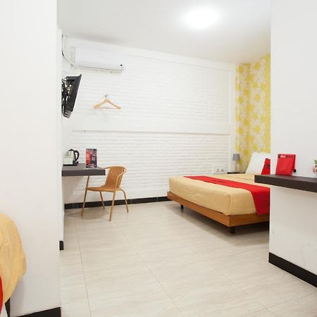 Reddoorz Near Museum Angkut Batu Hotel Batu  Ngoại thất bức ảnh