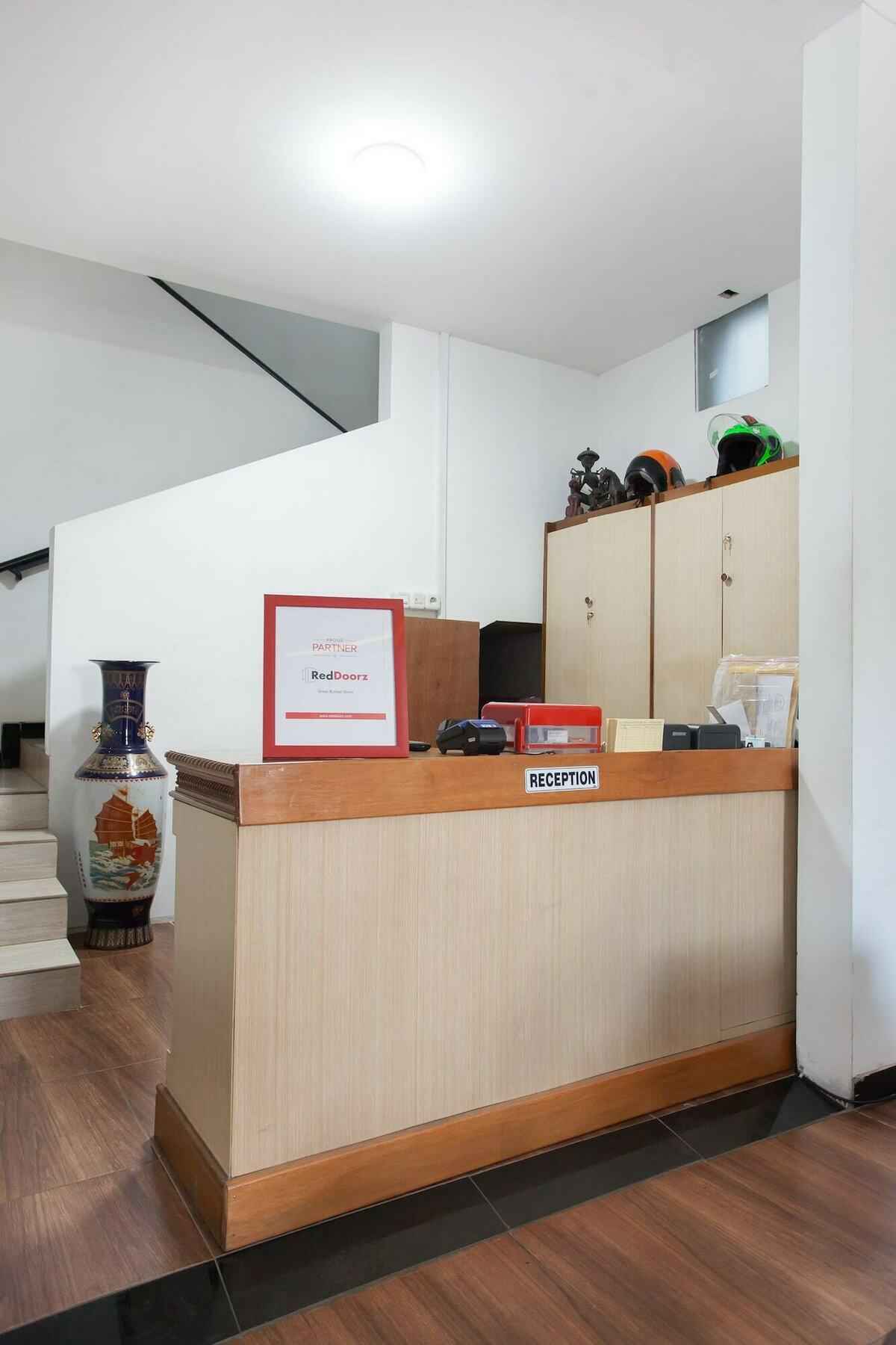 Reddoorz Near Museum Angkut Batu Hotel Batu  Ngoại thất bức ảnh